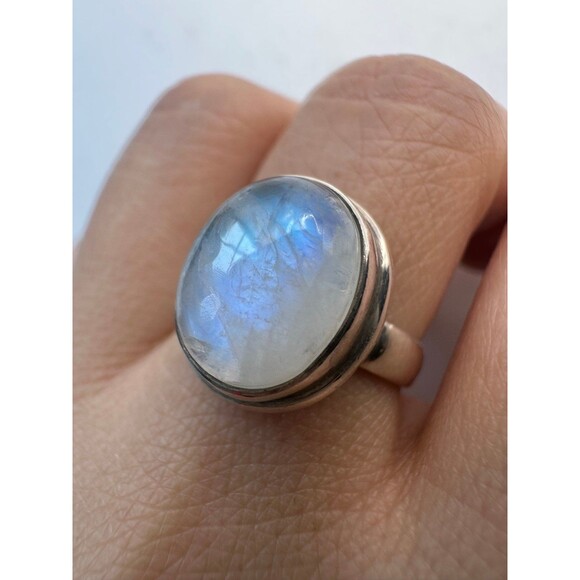 925 Sterling silver oval moonstone ring size 6.25 - Picture 2 of 7